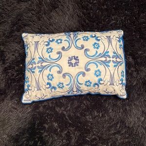 Patterned blue small pillow for bed